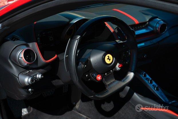Ferrari 812 Superfast 800 cv 25.000 km UNICOPRO -