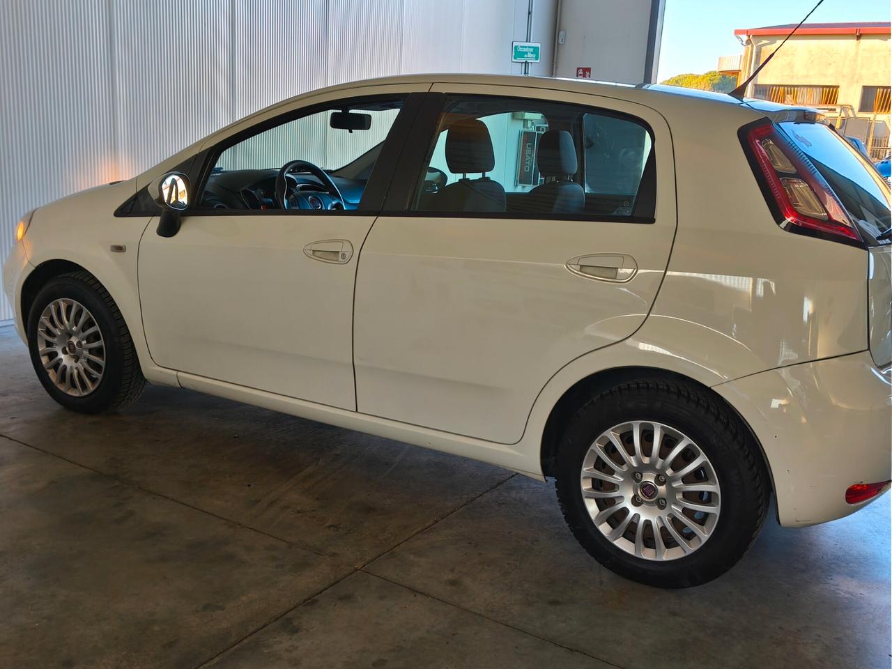 Fiat Punto 1.3 MJT 75 CV 5 porte