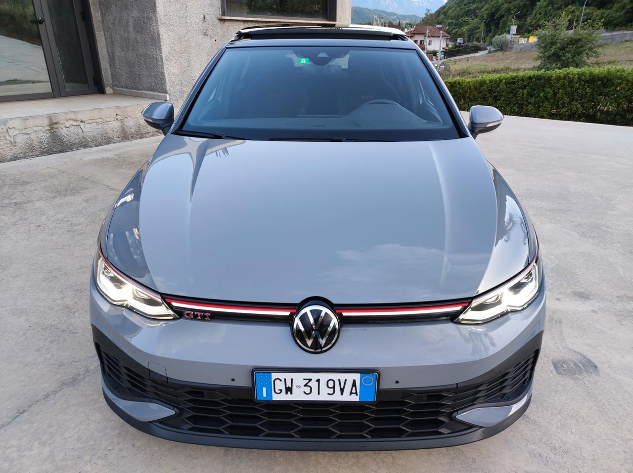 Volkswagen Golf GTI 2.0 TSI