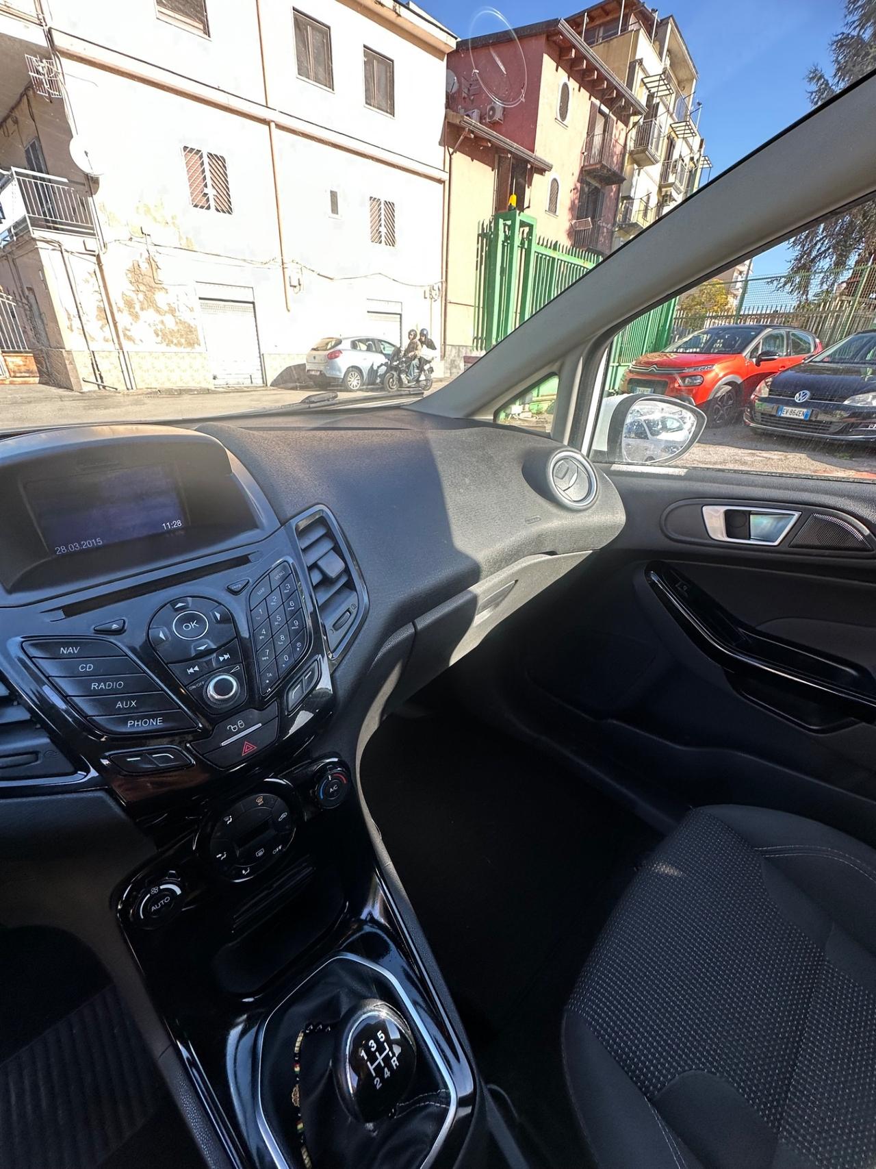 Ford Fiesta 1.2 60CV 5 porte Black & White Edition