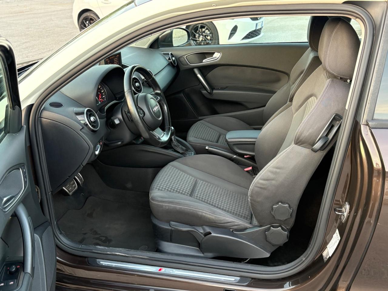 Audi A1 1.4 TFSI S tronic S-Line LED