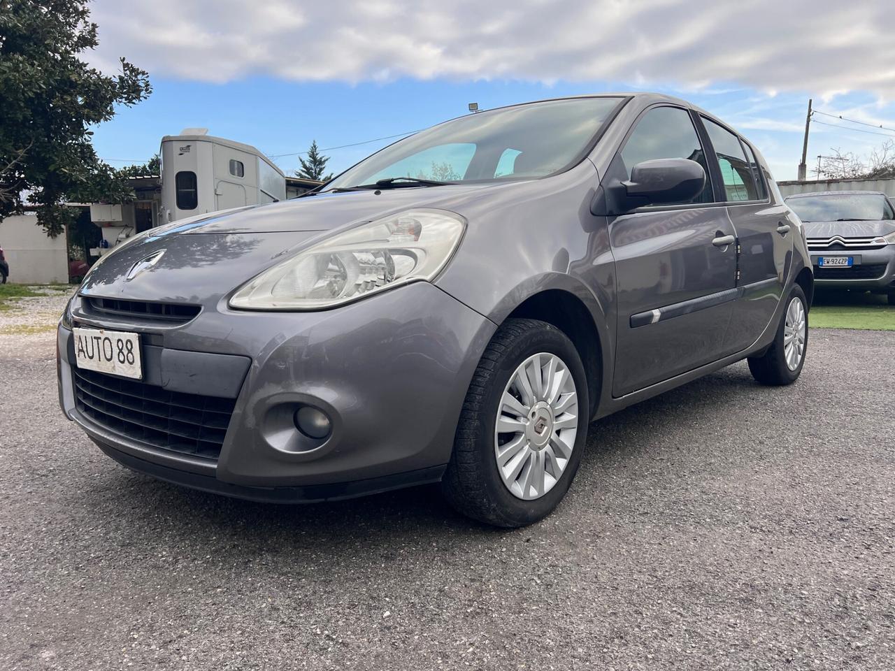 Renault Clio 1.2 16V 5 porte Luxe
