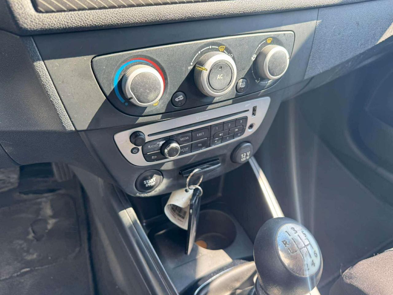 Renault Mégane 1.5 dCi 110CV SW Live-2013