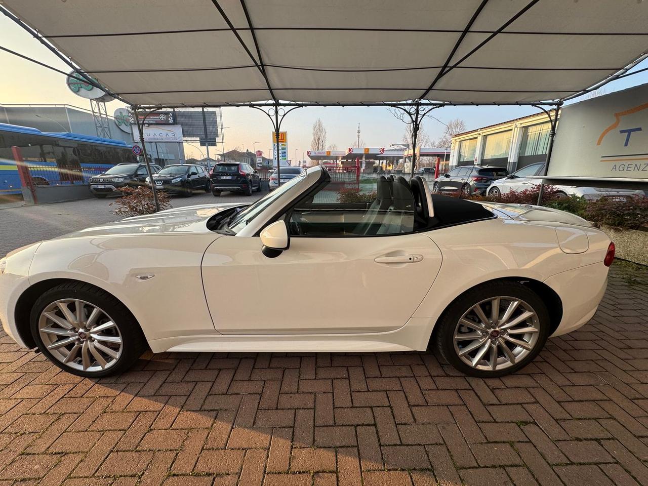 Fiat 124 Spider Lusso 1.4 Multiair Turbo #8435
