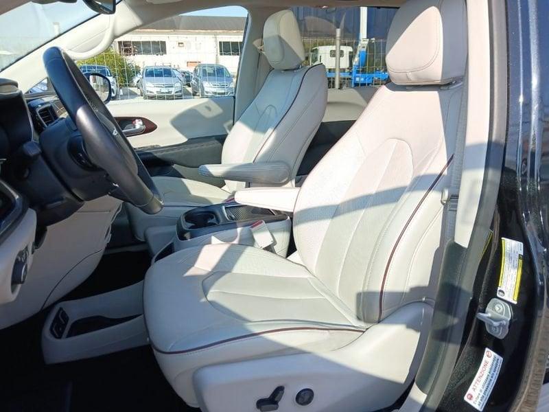 Chrysler Pacifica 3.6L V6 Limited 7 posti