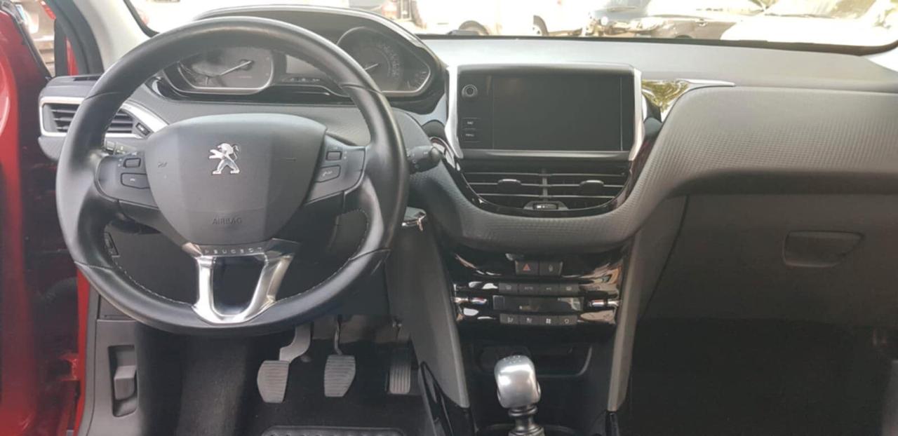 Peugeot 2008 1.5 HDi 100 CV Allure