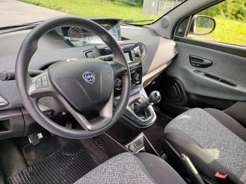 Lancia Ypsilon 1.2 69 CV 5 porte Elefantino Blu
