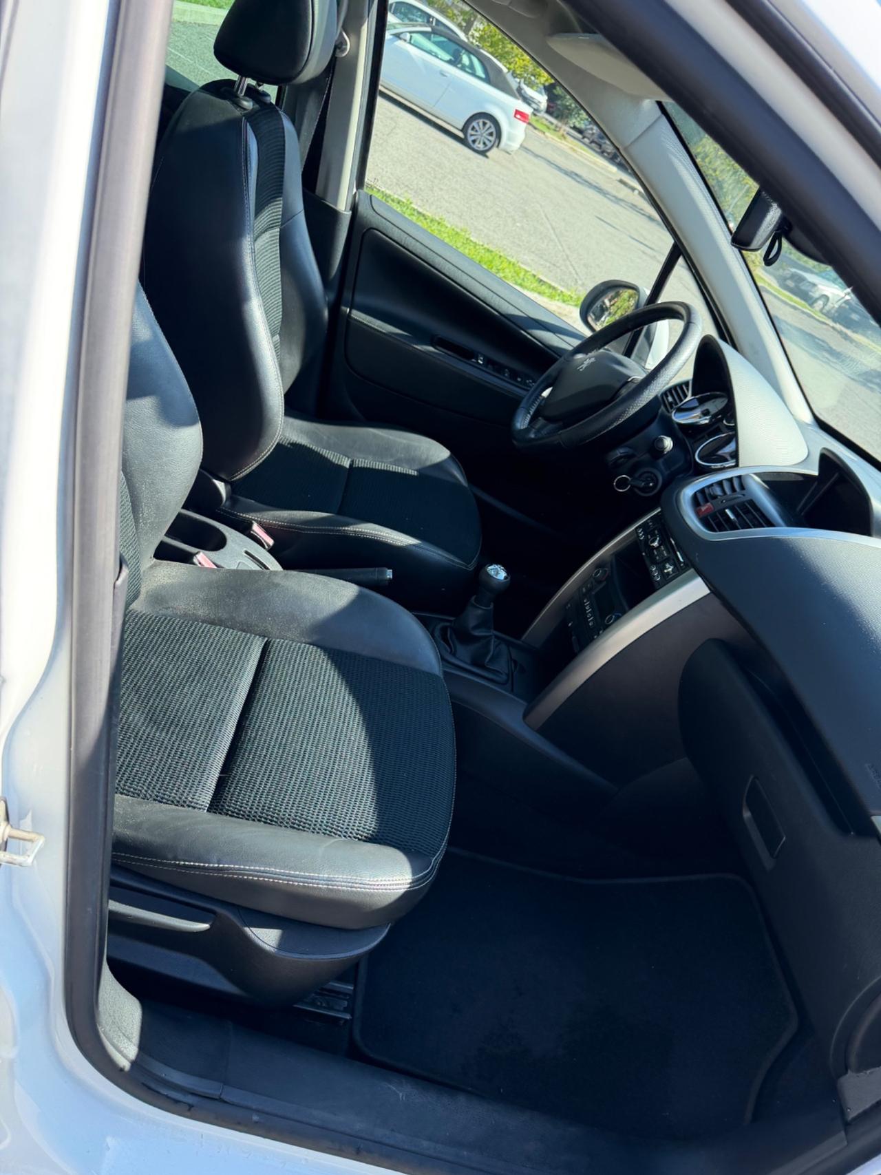 Peugeot 207 1.6 VTi 120CV aut. SW XS Ciel
