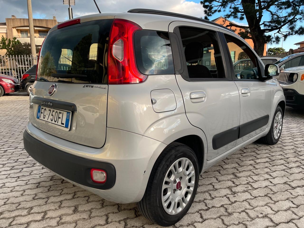 Fiat Panda 1.2 Lounge 69cv E6 IDONEA NEOPATENTATI