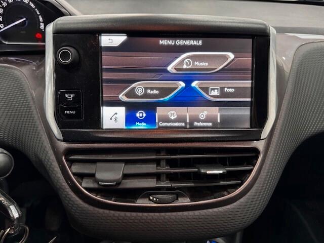 Peugeot 2008 1.2 VTi 82CV Allure