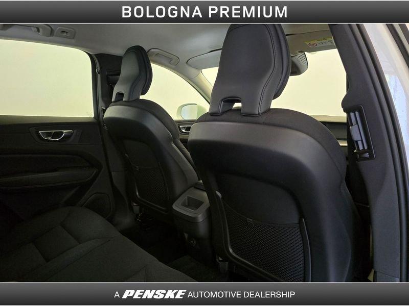 Volvo XC60 XC60 B4 (d) Geartronic Momentum Pro N1 - AUTOCARRO