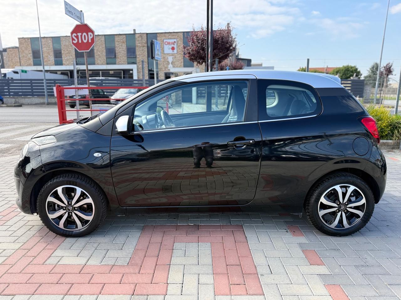 Citroen C1 PureTech 82 3 porte Shine