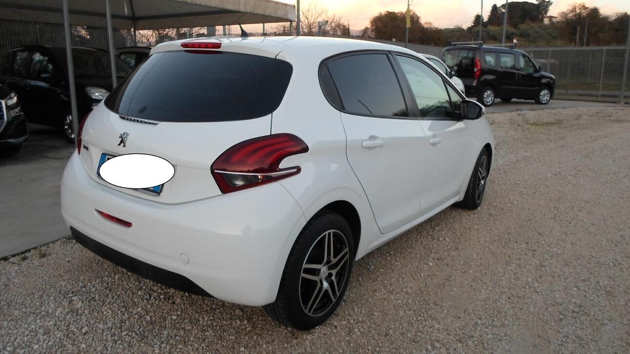 Peugeot 208 BlueHDi 75 5 porte Active