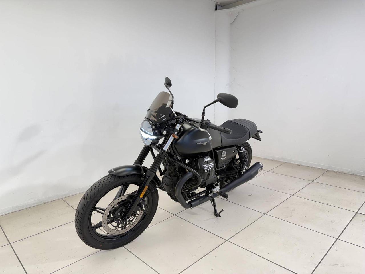 MOTO GUZZI V7 850 Stone Abs
