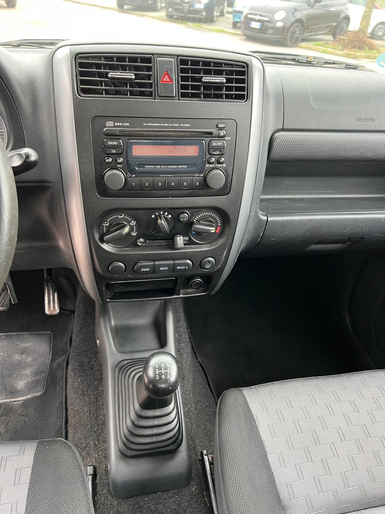 Suzuki Jimny 1.3i 16V cat 4WD JLX