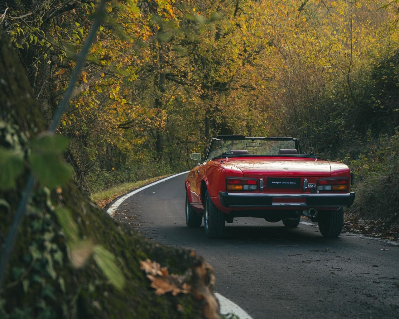 Fiat 124 Spider America CS Pininfarina