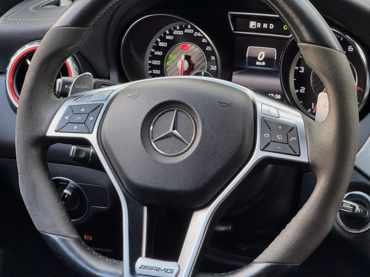 Mercedes-Benz GLA 45 AMG 4 MATIC 360CV CAM