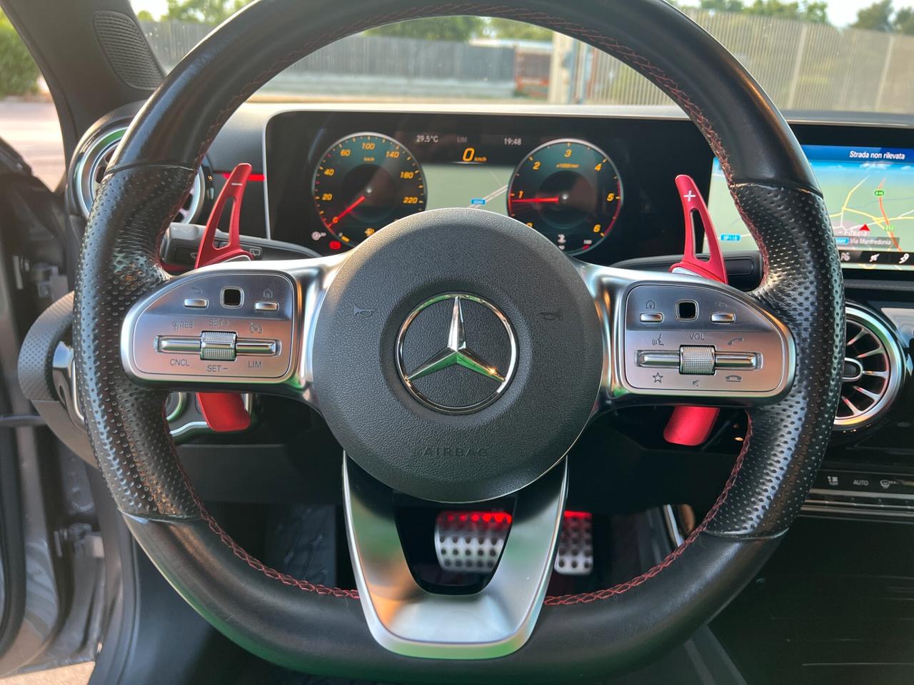 Mercedes-benz A 180 d Premium AMG 1PROPRIETARIO.