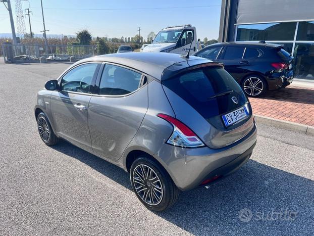 LANCIA Ypsilon 1.0 FireFly 5 porte S&S Hybrid Or