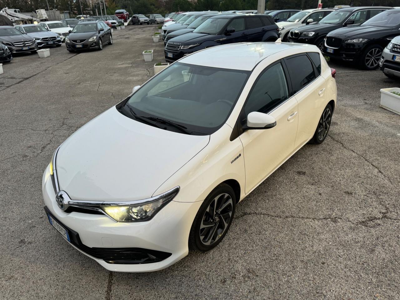 Toyota Auris 1.8 Hybrid Lounge GPL 77000 Km !!