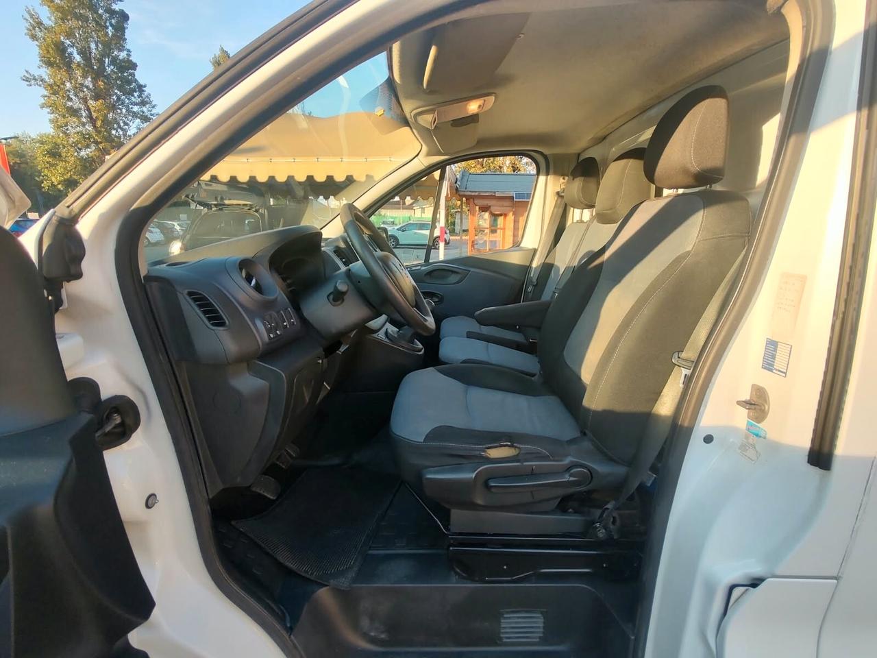 Opel Vivaro 29 L2H1 1.6 BIT. 14O CV EDITION, OK NEOPATENTATI, PREZZO + IVA