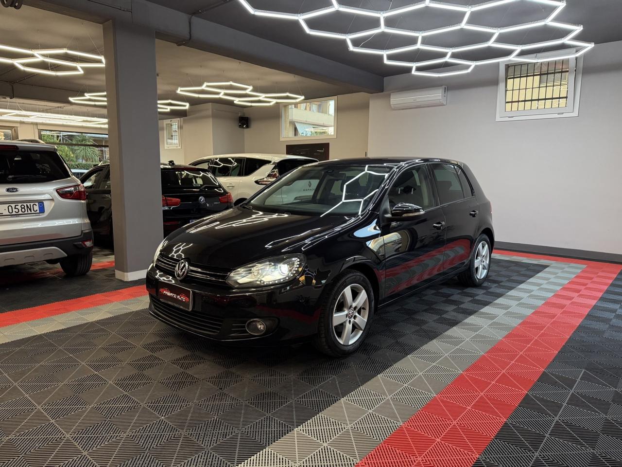 Volkswagen Golf 1.6 TDI LED - FABIANOAUTO