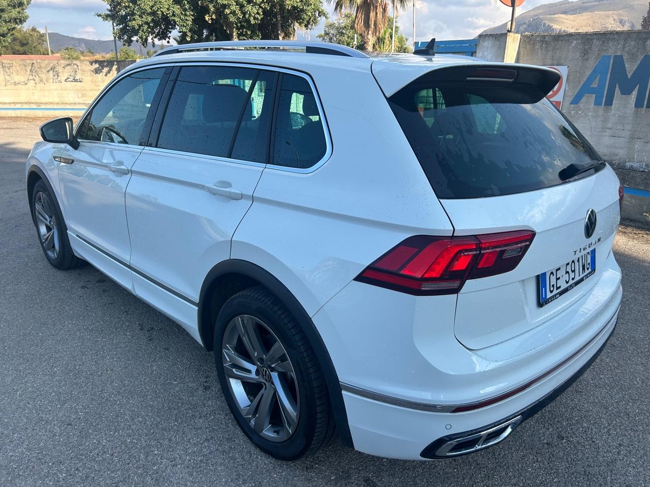 Volkswagen Tiguan 2.0 TDI 150 CV SCR DSG R-Line