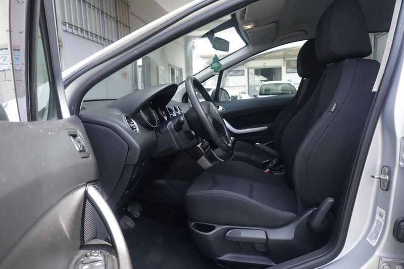 Peugeot 308 Peugeot 308 1.6 8V HDi 93CV 5p. Active 68KW ANNO 2012