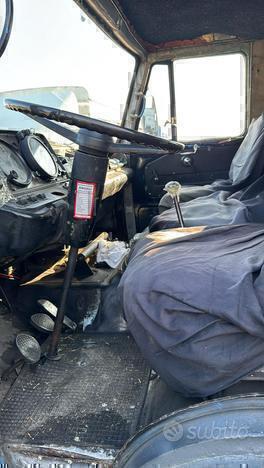 FIAT 662 CON CASSONE E GRU! PRONTO ALL'USO!