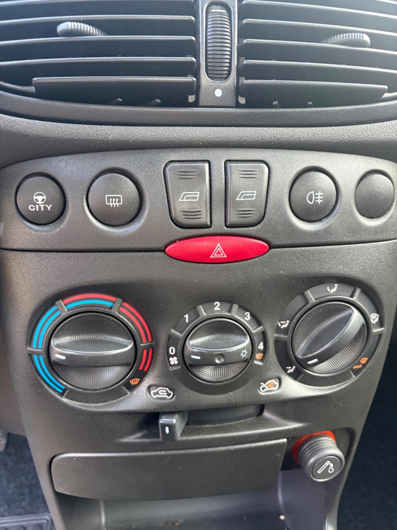 Fiat Punto 1.2i cat 5 porte ELX
