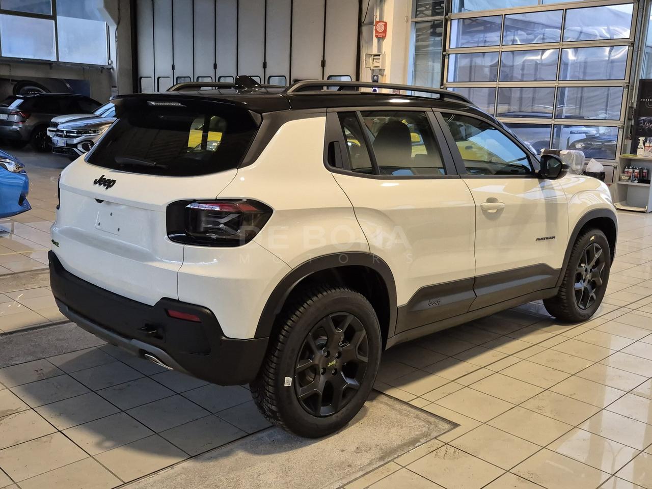 Jeep Avenger 1.2 turbo e-hybrid mhev upland 4xe 145cv edct6