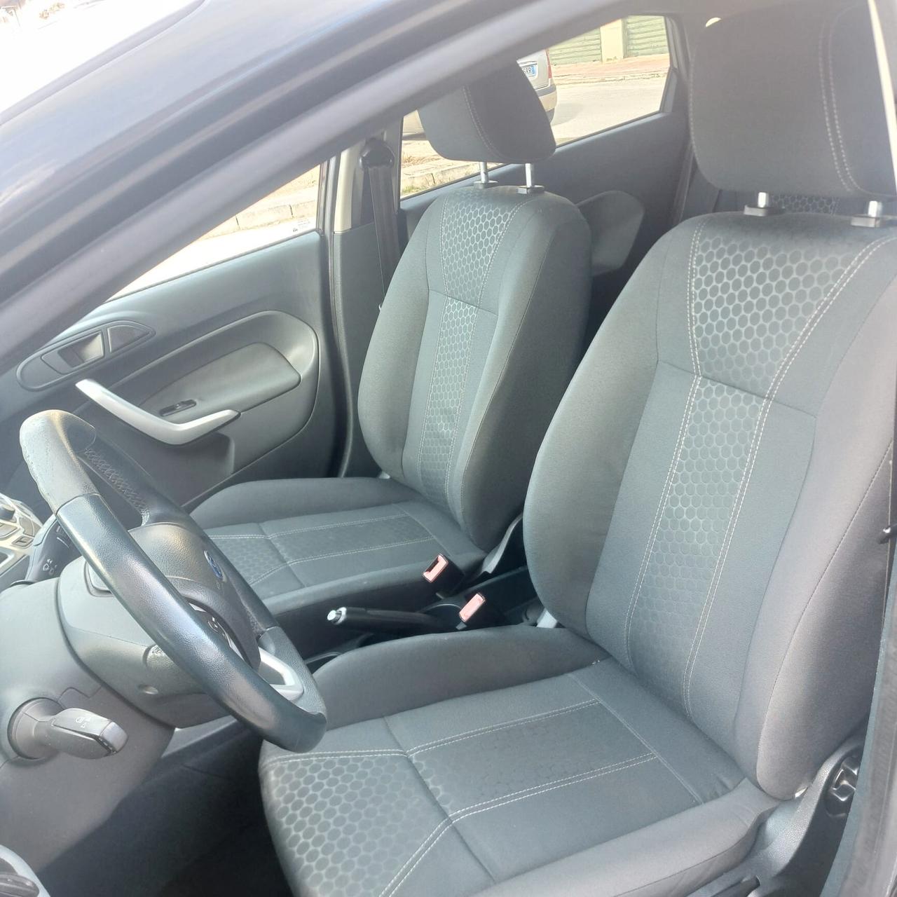 FORD FIESTA 1.6TDCI 95CV TITANIUM