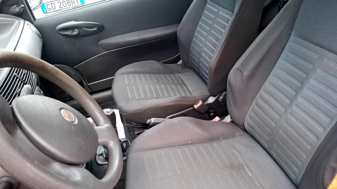 FIAT PUNTO CLASSIC 1.3 MJT 3 porte Active