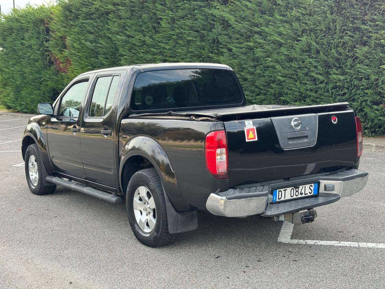Nissan Navara 2.5 dCi Doppia Cabina 5 Posti