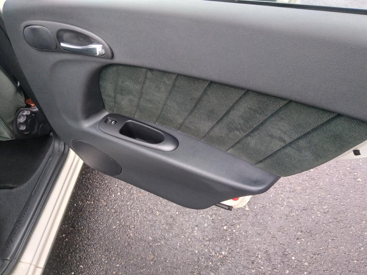 Alfa Romeo 156 2.0i 16V Twin Spark cat Selespeed Distinctive