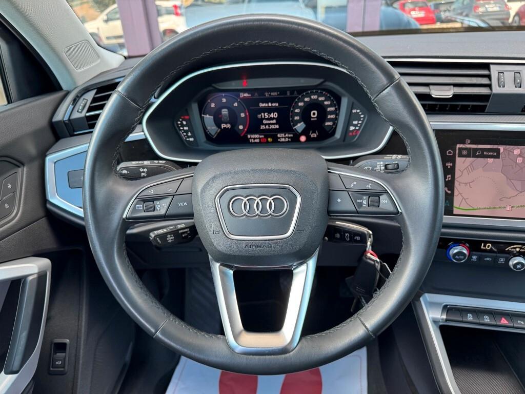 Audi Q3 35 TDI S tronic Business