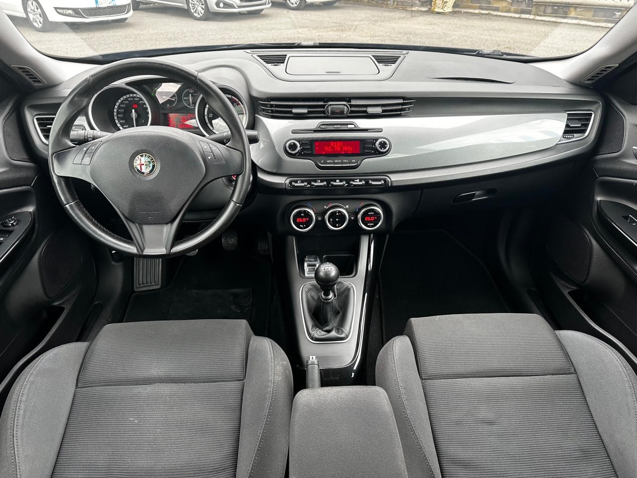 Alfa Romeo Giulietta 1.6 JTDm-2 105 CV Distinctive