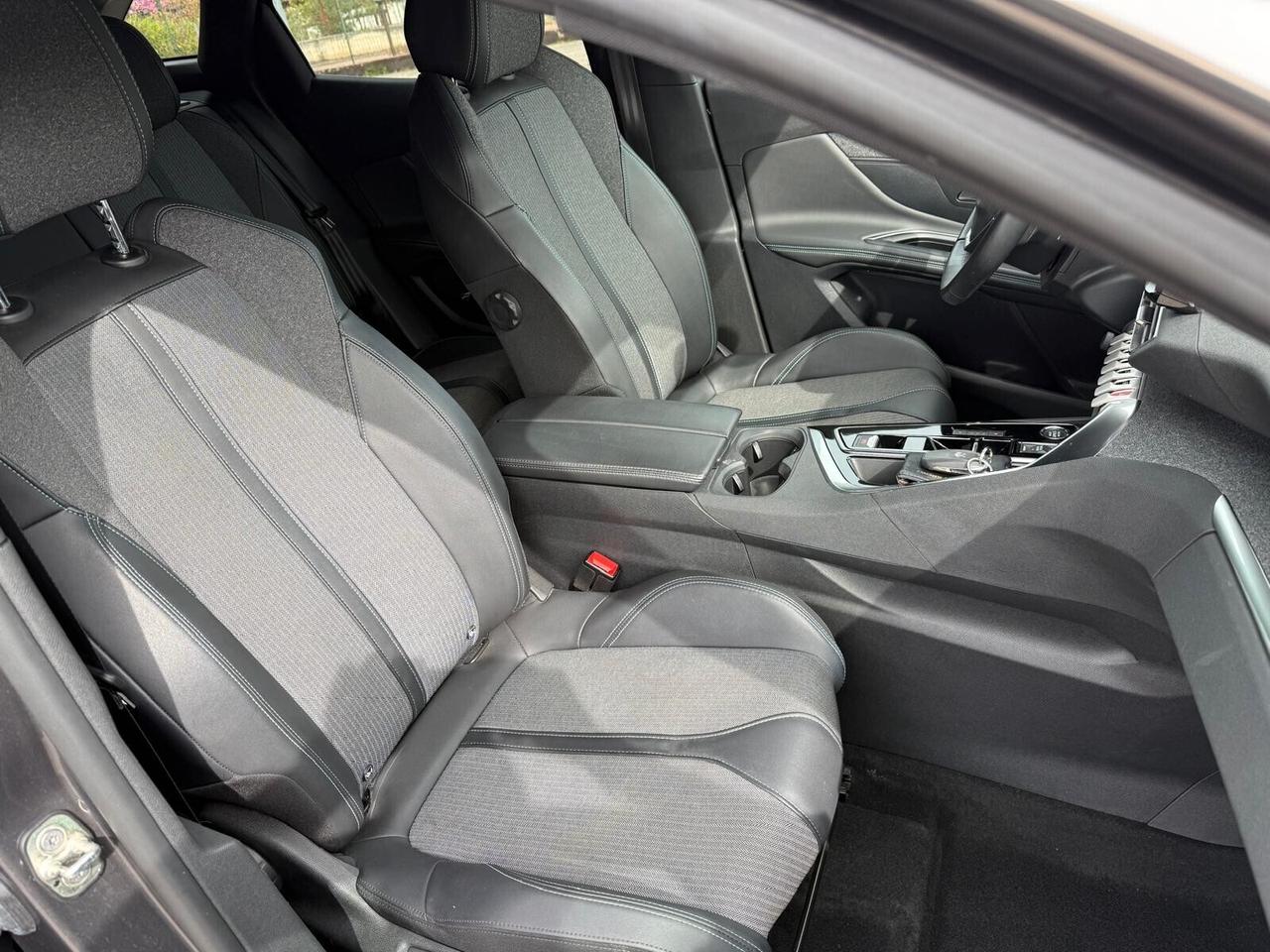 Peugeot 3008 HDi RESTYLING FULL OPTIONAL PERFETTA AFFARE