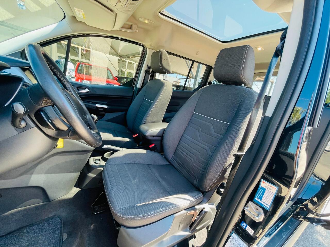 Ford Tourneo Connect7 1.5 TDCi 120 CV Titanium