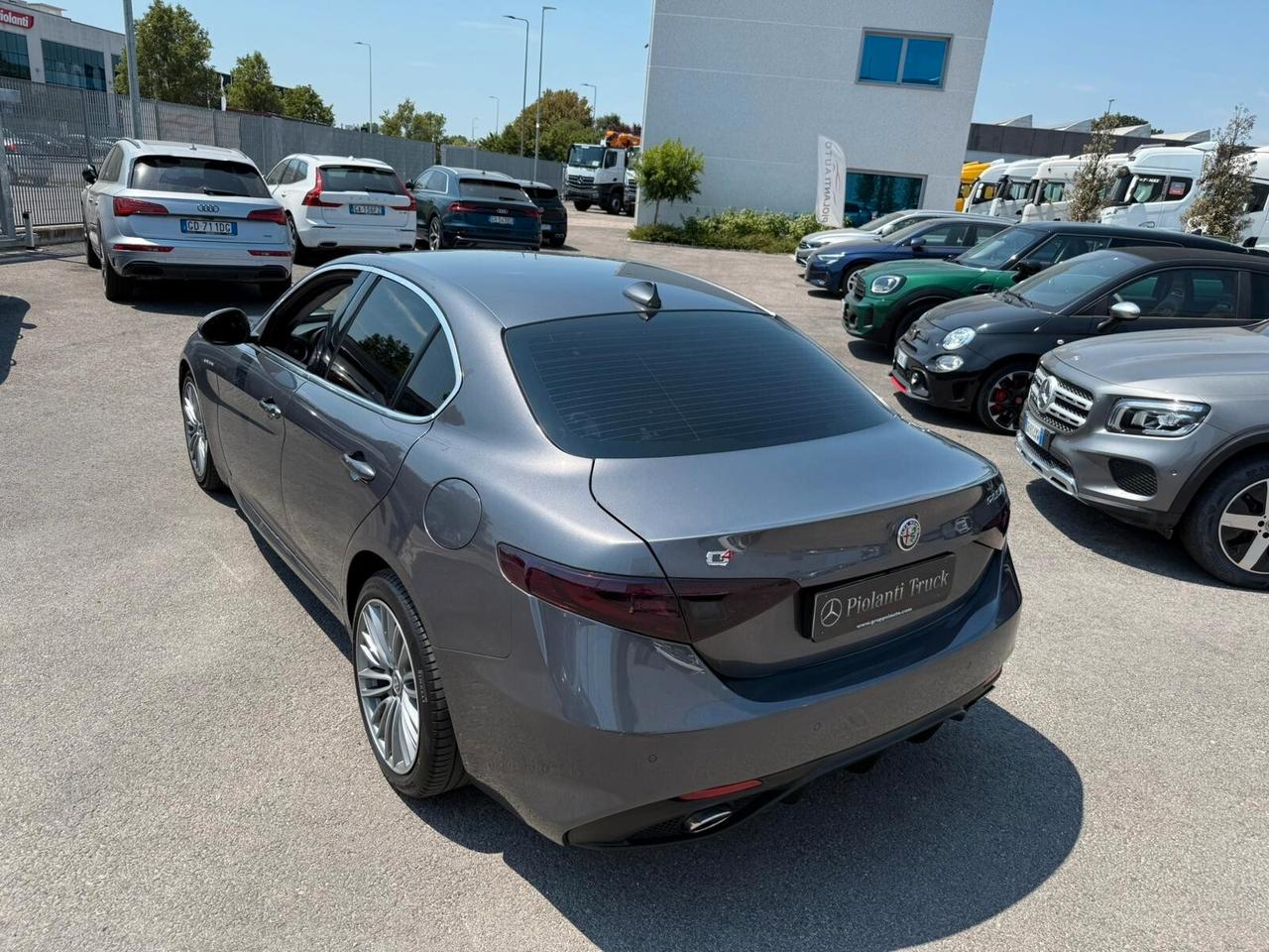 Alfa Romeo Giulia 2.2 Turbodiesel 210 CV AT8 AWD Q4 Veloce