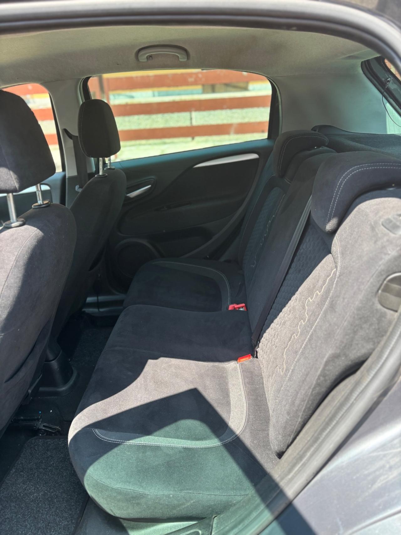 Fiat Punto 1.3 MJT II S&S 95 CV 5 porte Street