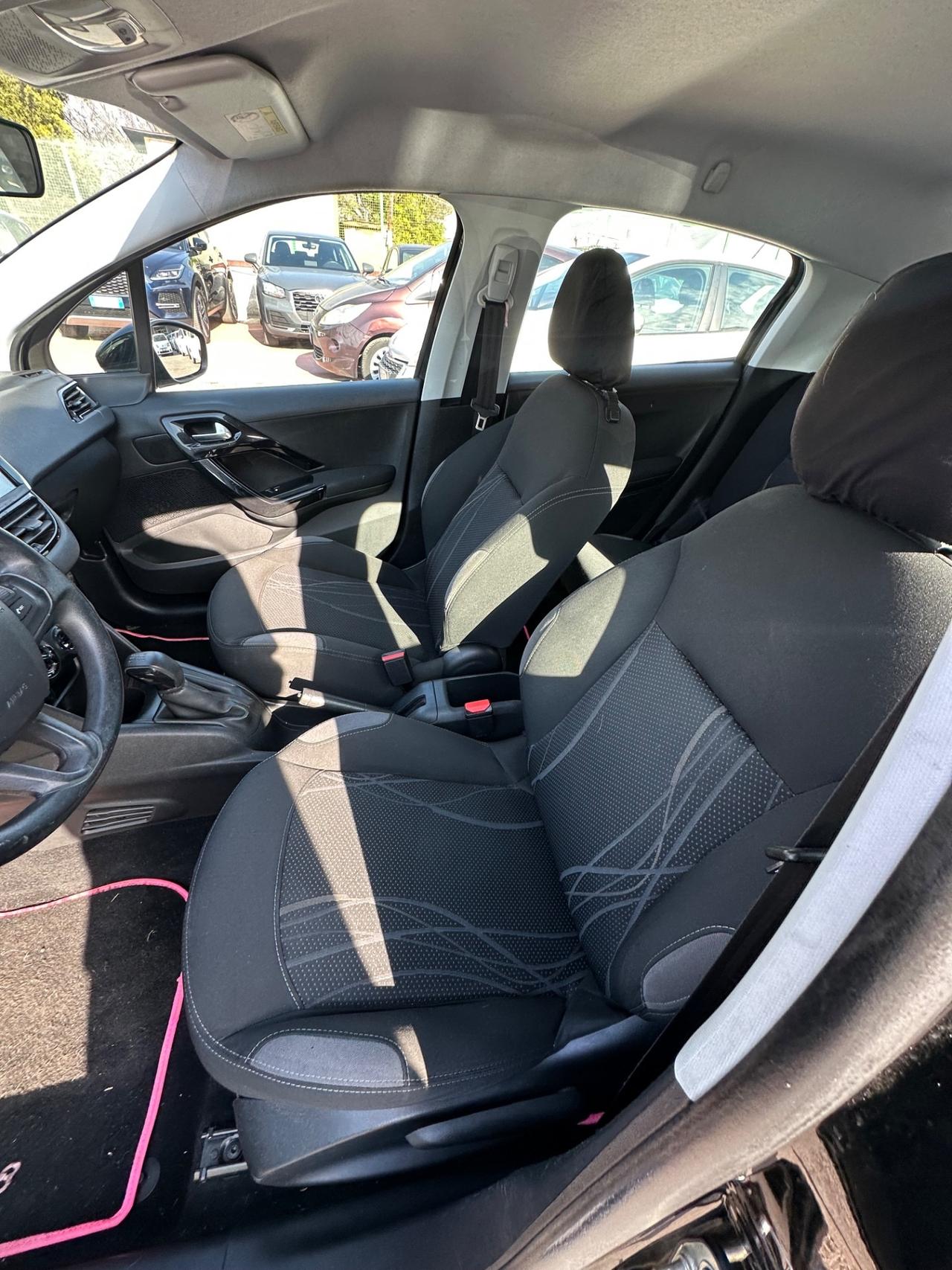 Peugeot 208 1.2 VTi 82 CV 5 porte Access