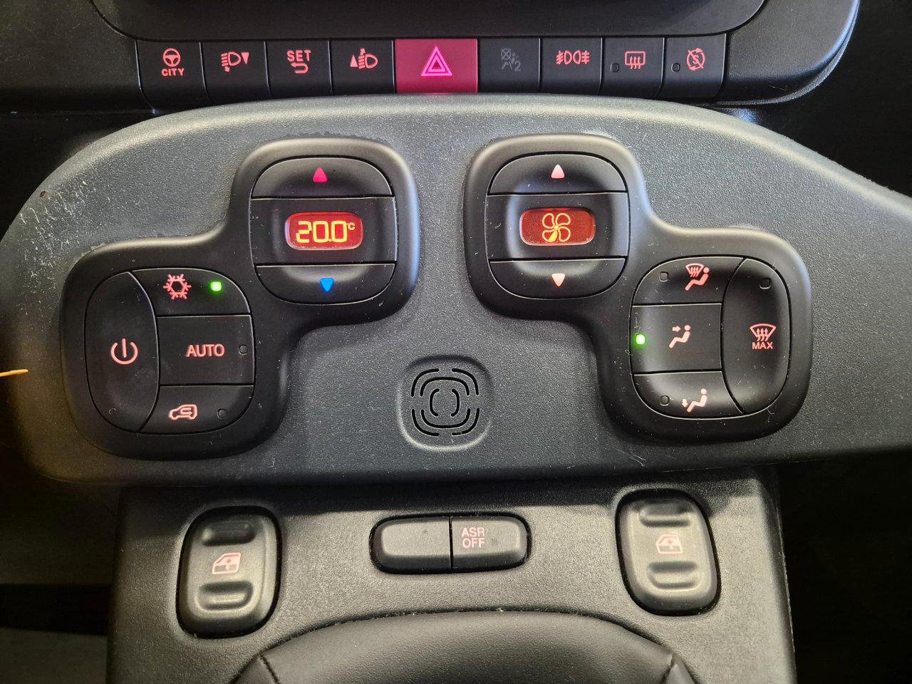 Fiat Panda 1.0 hybrid Citycross !! PREZZO REALE !! - NEOPATENTATI - Carplay - Sens. Park.