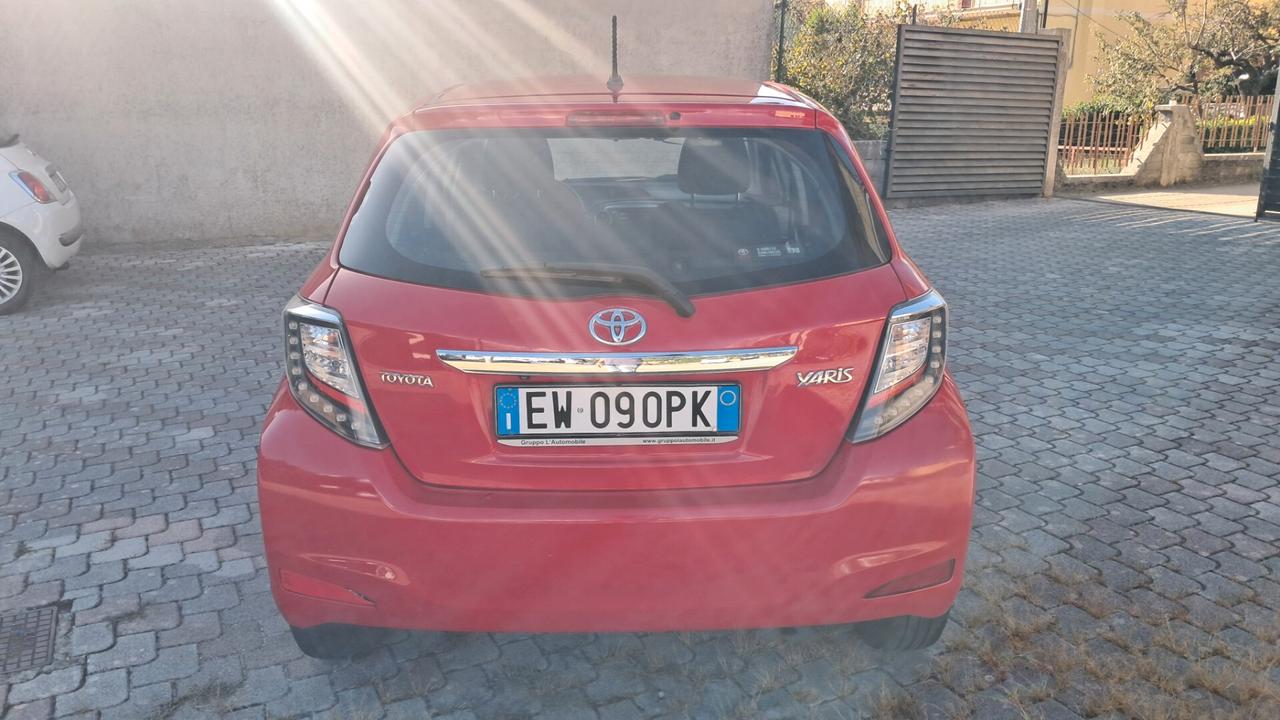 Toyota Yaris 1.0 5 porte