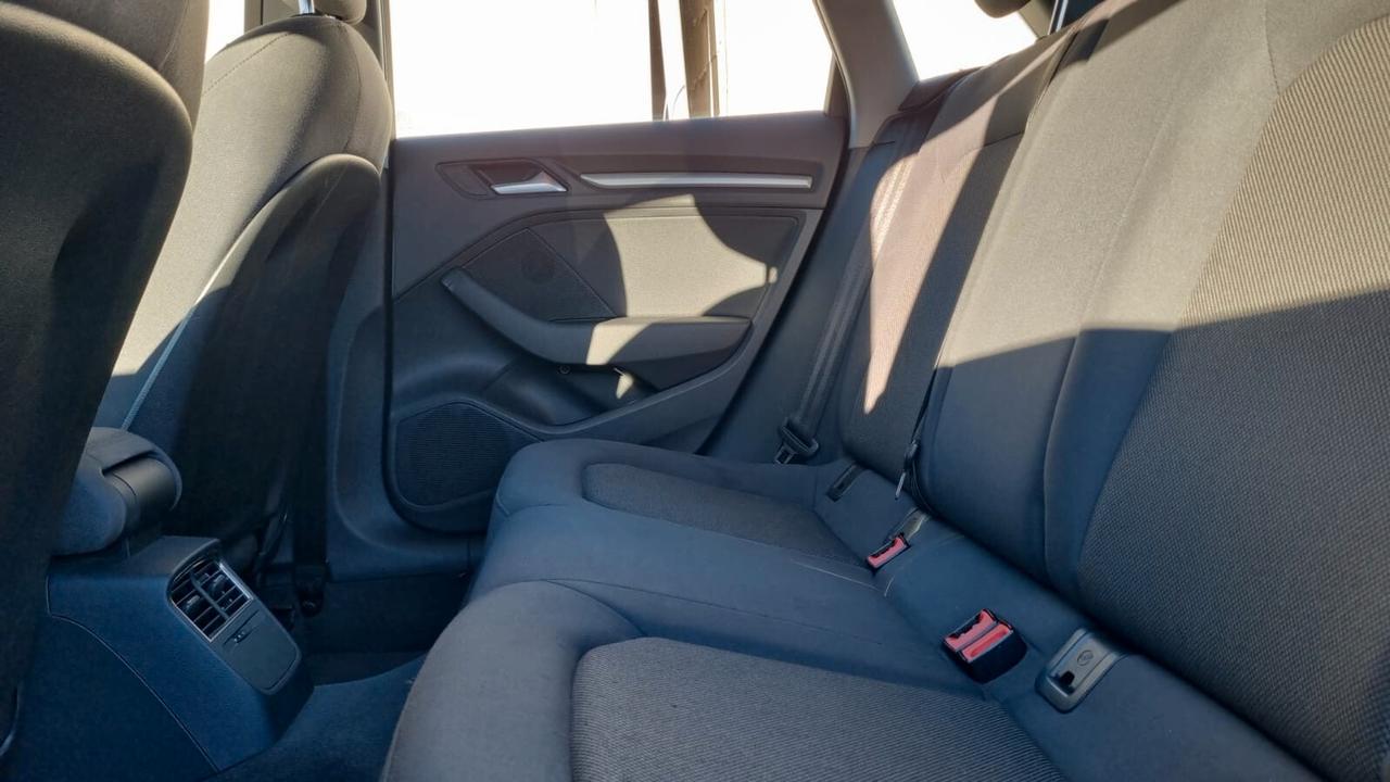 Audi A3 SPB 30 TDI S tronic 116 CV 85 KW