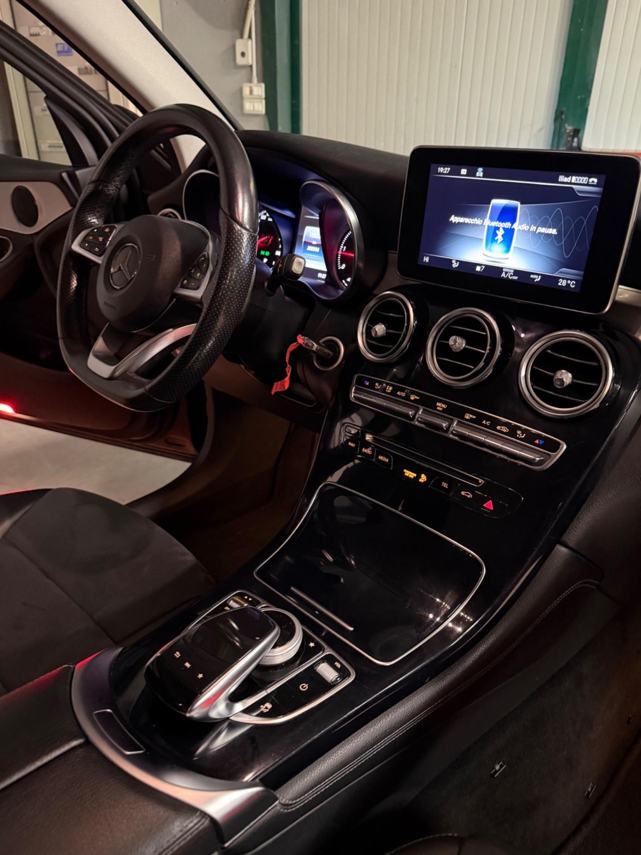 Mercedes-benz GLC 250d PREMIUM EU6B 4MATIC FULLOPT KMCERT GARANZ