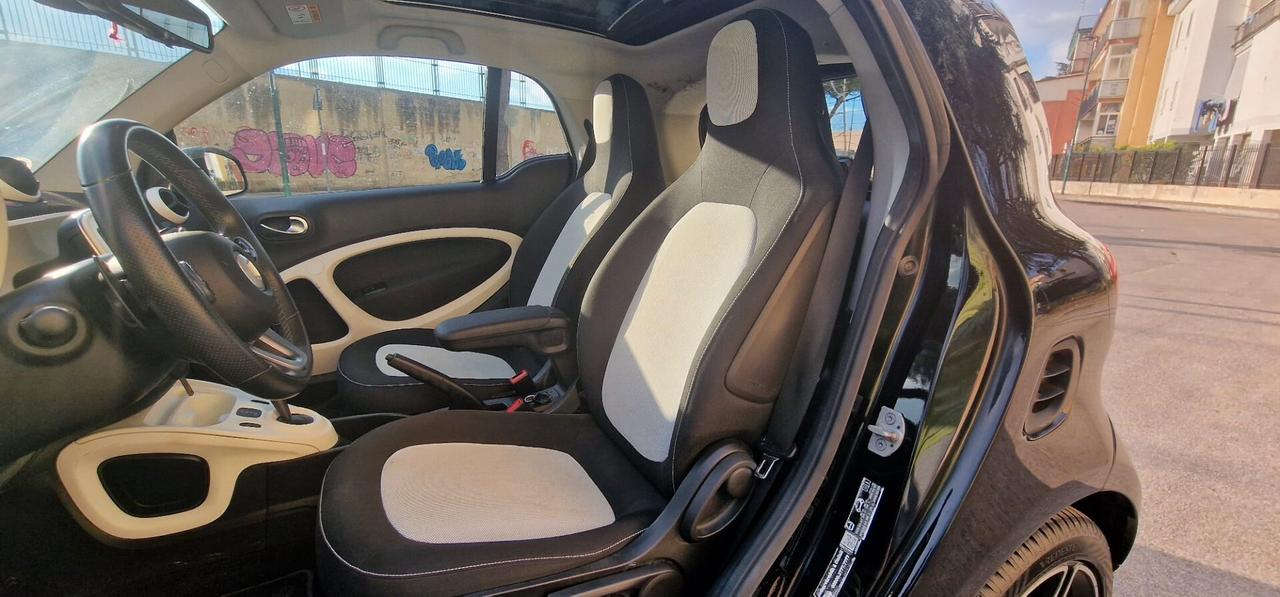 Smart ForTwo 90 0.9 Turbo twinamic Passion AUTOMATICA. FINANZIAMENTI ANCHE SENZA BUSTA PAGA