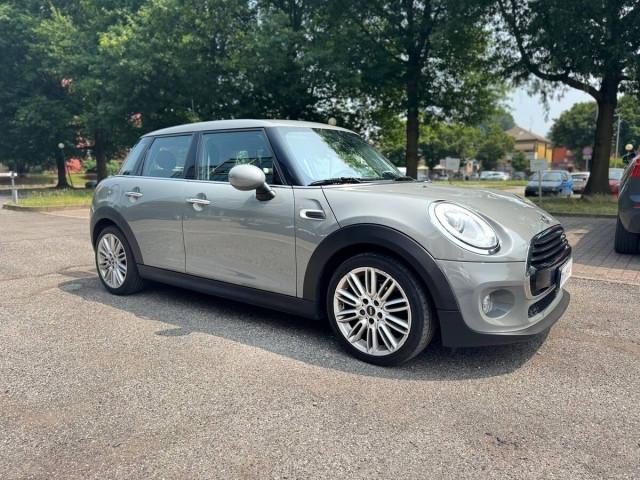 Mini Mini IV F55-F56 2014 1.5 Cooper D Hype Seven 5p