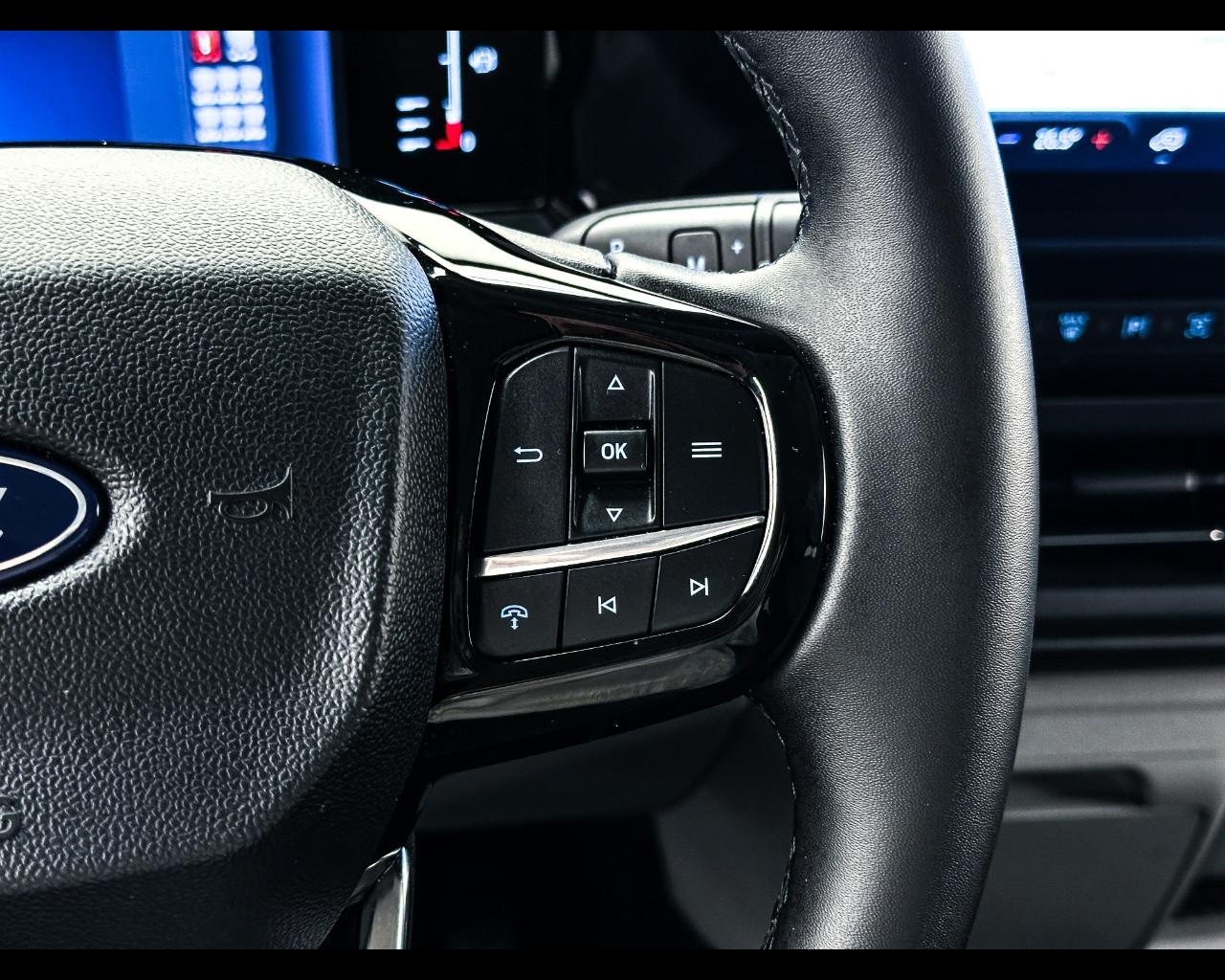 FORD Tourneo Custom 2ªs - Tourneo Custom 320 2.0 EcoBlue 170CV au