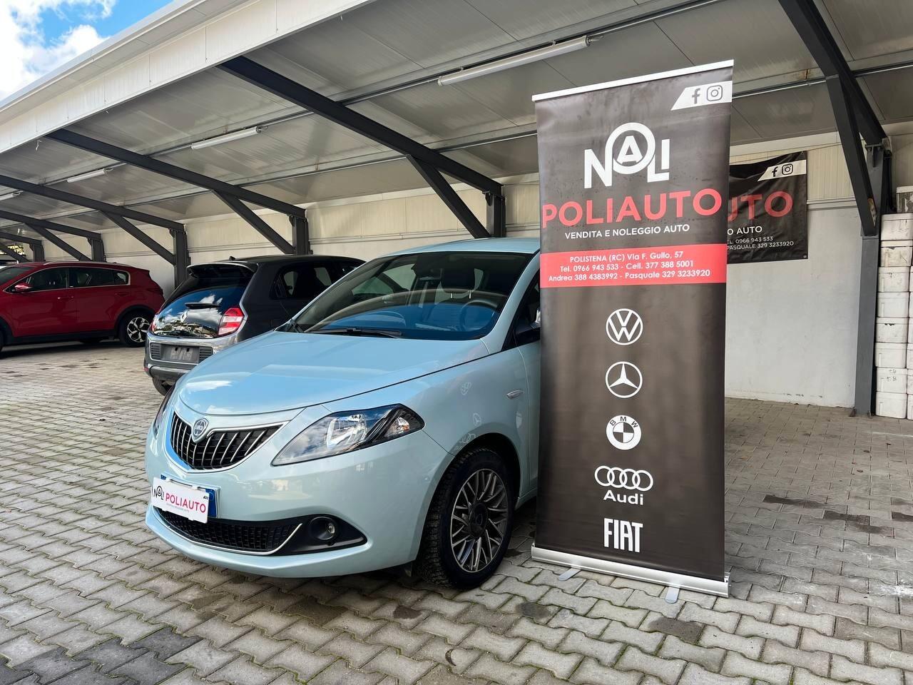 Lancia Ypsilon 1.0 FireFly 5 porte S&S Hybrid Alberta Ferretti